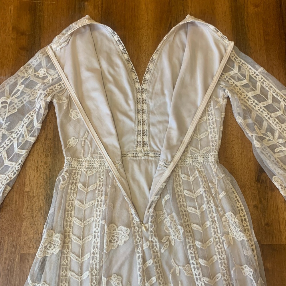 Easel Dress Small Beige Lace Overlay Boho Croquette girl Lined Embroidered - Picture 11 of 12